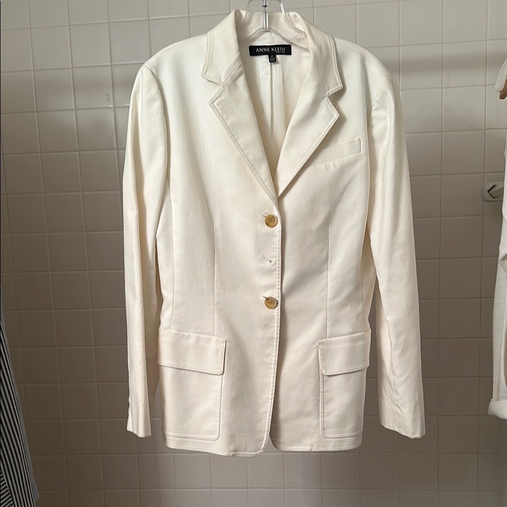 Anne Klein Women's Cream Blazer